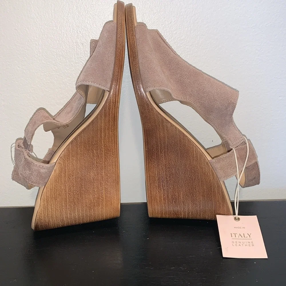 Sophia Milano Suede Wedge Heel‎ Sandals.  Size 9.  Made in Italy.